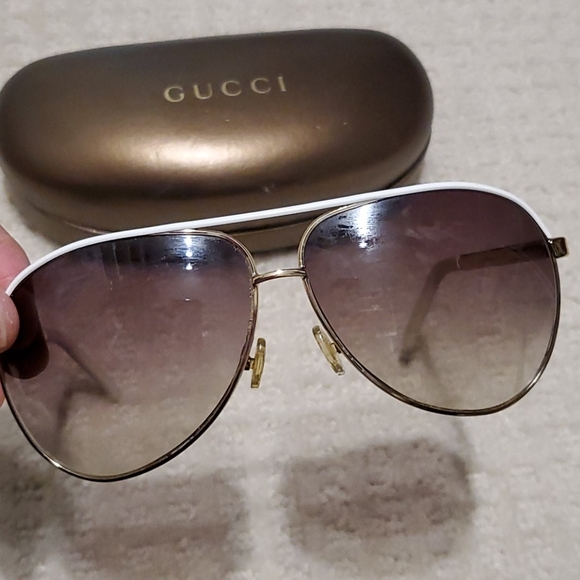 Authentic Gucci Aviator Sunglasses. - Picture 3 of 9